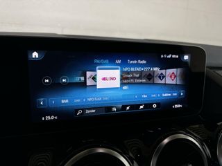 Mercedes-Benz B-Klasse 180 AMG Pano CarPlay Camera Widescreen NAP