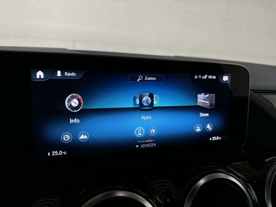 Mercedes-Benz B-Klasse 180 AMG Pano CarPlay Camera Widescreen NAP