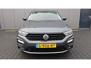 Volkswagen T-Roc 1.0 TSI Style B. Int | Adaptieve cruise | PDC | Led | Media