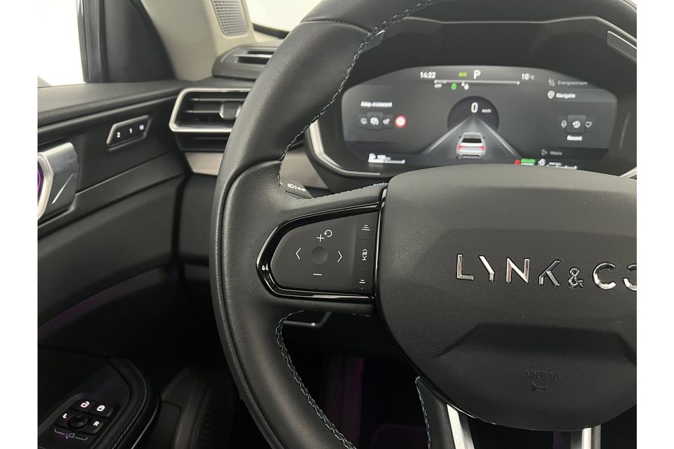 Lynk Co 01 1.5 262PK Automaat Plug-in Hybride 360Camera Pano Sfeerverl. ACC Clima Carplay LED Memory-seat Virtual Navi 20"LMV