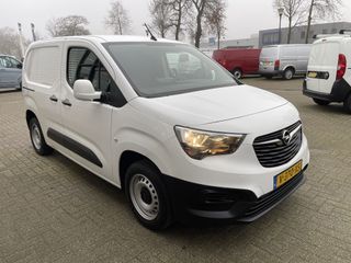 Opel Combo 1.6D L1H1 Edition / vaste prijs rijklaar € 10.950 ex btw / lease vanaf € 200 / euro 6 diesel / airco / cruise / schuifdeur / navigatie / pdc achter !