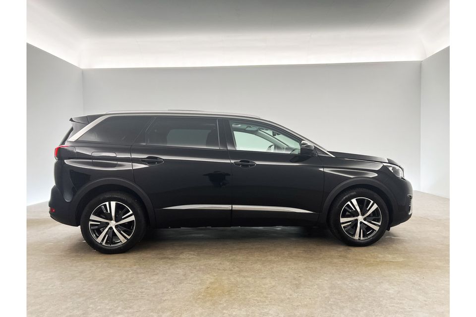 Peugeot 5008 1.6 e-THP 165PK Automaat 360Camera 7 Persoons Pano Clima Carplay Cruise Sfeer Leder Navi LED Virtual PDC 18"LMV