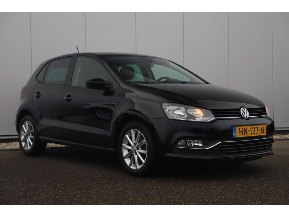 Volkswagen Polo 1.4 TDI Comfortline Lounge 15 inch LMV Navigatie Clima Cruise Bluetooth Getint Glas Parkeersensor