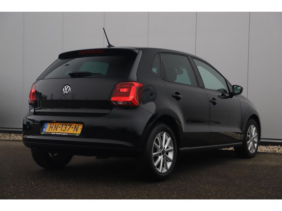 Volkswagen Polo 1.4 TDI Comfortline Lounge 15 inch LMV Navigatie Clima Cruise Bluetooth Getint Glas Parkeersensor