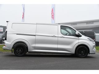 Ford Transit Custom 320 2.0 TDCI L2H1 Special Edition Limited Virtual, Adaptieve Cruise, Camera, Carplay, 170PK, Automaat, LED, Multimedia, Sensoren, Stoelverwarming, UNIEK!