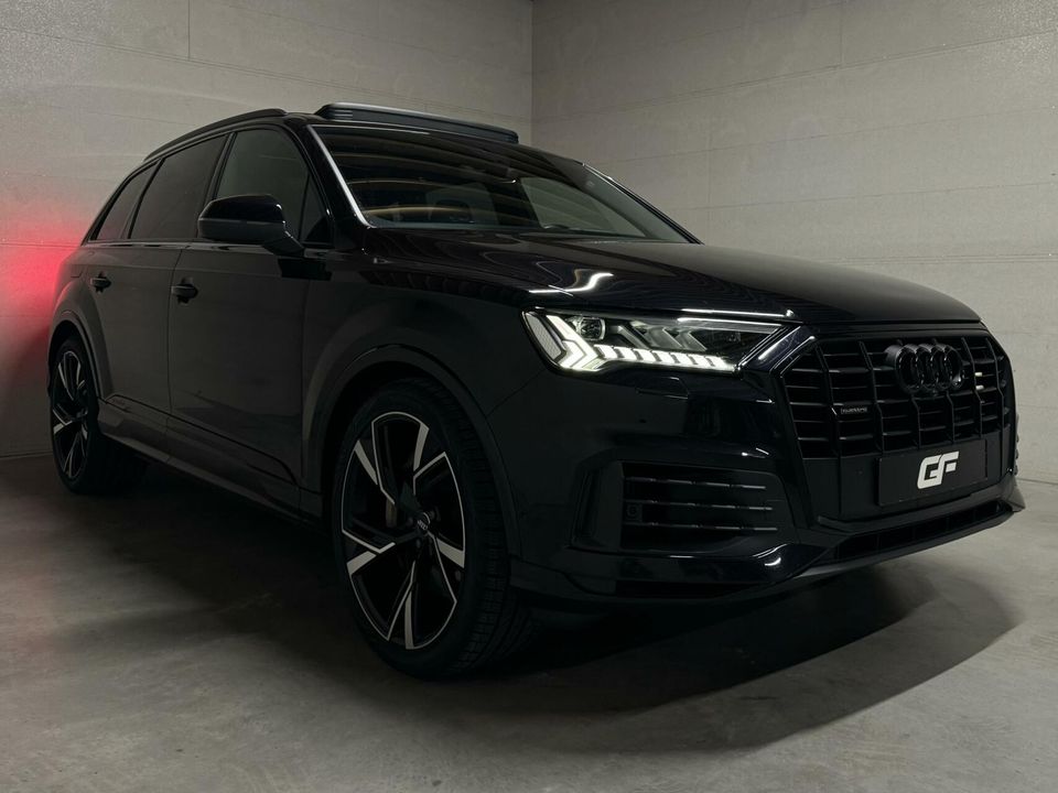 Audi Q7 55 TFSI e Quattro S-Line BlackEdition RS-Seats Lucht