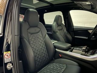 Audi Q7 55 TFSI e Quattro S-Line BlackEdition RS-Seats Lucht