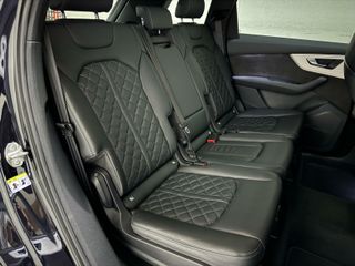 Audi Q7 55 TFSI e Quattro S-Line BlackEdition RS-Seats Lucht