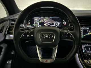 Audi Q7 55 TFSI e Quattro S-Line BlackEdition RS-Seats Lucht