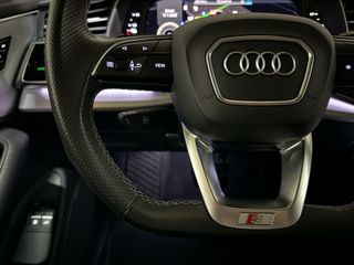 Audi Q7 55 TFSI e Quattro S-Line BlackEdition RS-Seats Lucht