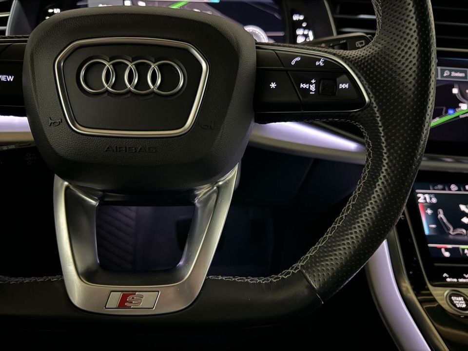 Audi Q7 55 TFSI e Quattro S-Line BlackEdition RS-Seats Lucht