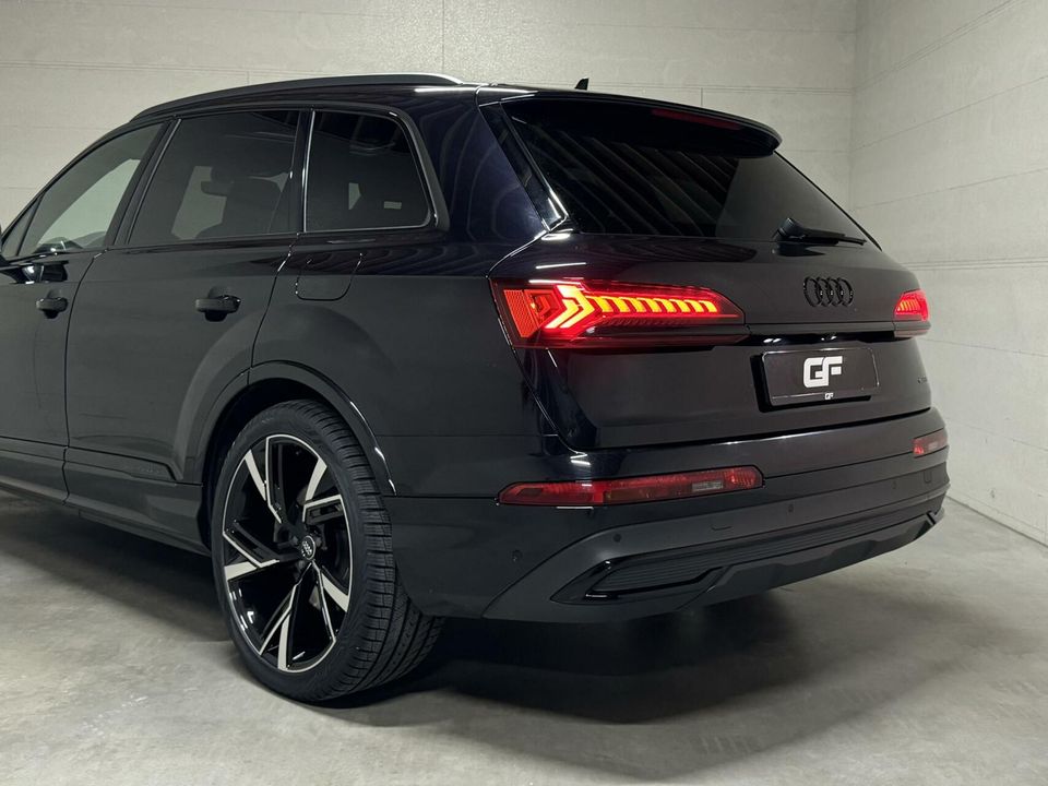 Audi Q7 55 TFSI e Quattro S-Line BlackEdition RS-Seats Lucht