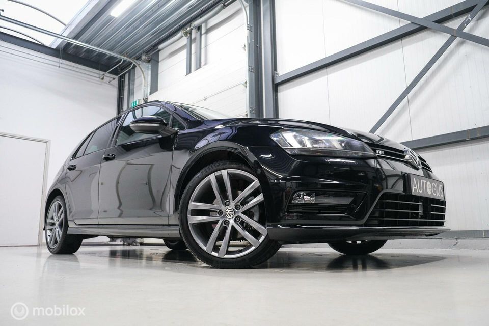 Volkswagen Golf 1.4 TSI R-Line DSG 122 pk | Schuifdak | Navi | Stoelverwarming | LED | A-Z onderhouden | 2e eig | flippers | xenon | pdf | Sport