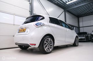 Renault ZOE Q210 Zen Quickcharge 22 kWh incl Accu | Camera | keyless | NL auto NAP | Parelmoer wit | Cruise |