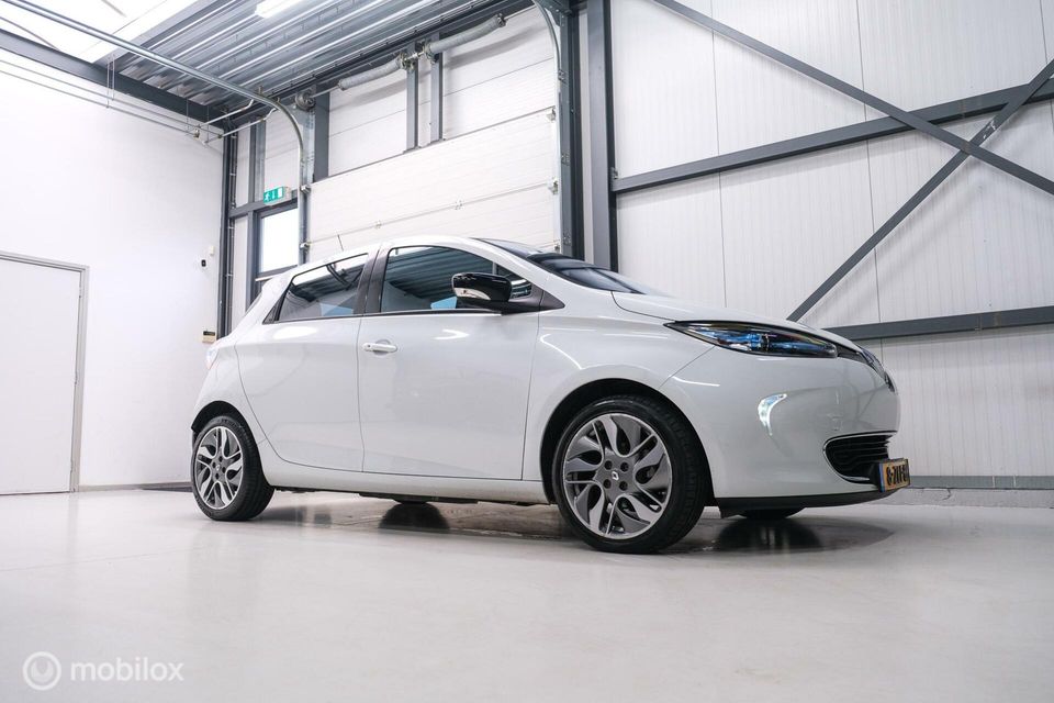 Renault ZOE Q210 Zen Quickcharge 22 kWh (ex Accu) | Camera | keyless | NL auto NAP | Parelmoer wit | Cruise |