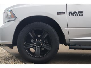 Dodge Ram 1500 5.7 V8 4x4 Quad Cab 6'4 Laramie Silver / Black Trekhaak Schuifdak Leder Alpine Sound 20 inch LMV Stuur & Stoelverwarming 3500KG Trekgewicht