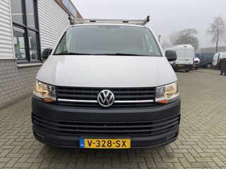 Volkswagen Transporter 2.0 TDI L1H1 Comfortline / vaste prijs rijklaar € 17.950 ex btw / Bott ingerichte laadruimte / lease vanaf € / airco / cruise / imperial / euro 6 diesel / trekhaak !