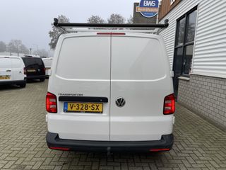 Volkswagen Transporter 2.0 TDI L1H1 Comfortline / vaste prijs rijklaar € 17.950 ex btw / Bott ingerichte laadruimte / lease vanaf € / airco / cruise / imperial / euro 6 diesel / trekhaak !