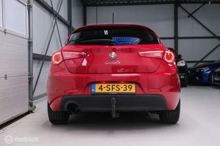 Alfa Romeo Giulietta 1.4 T Business Executive 170 pk | automaat | Leder interieur | Trekhaak | navigatie |