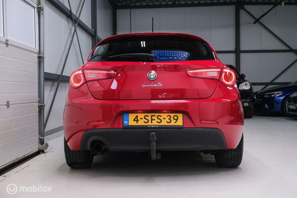 Alfa Romeo Giulietta 1.4 T Business Executive 170 pk | automaat | Leder interieur | Trekhaak | navigatie |