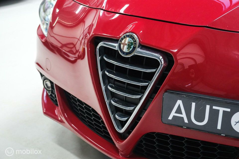 Alfa Romeo Giulietta 1.4 T Business Executive 170 pk | automaat | Leder interieur | Trekhaak | navigatie |