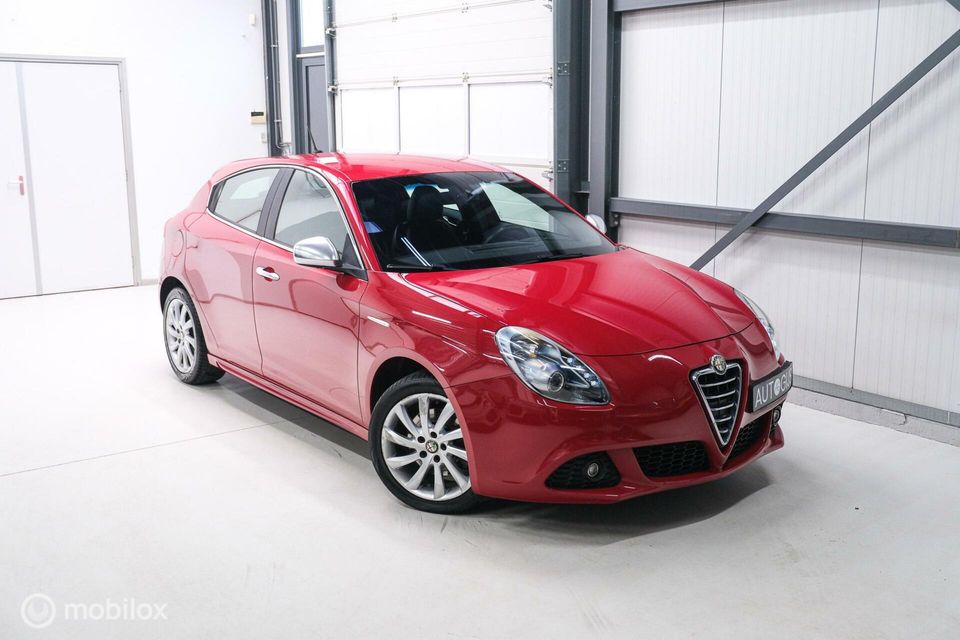 Alfa Romeo Giulietta 1.4 T Business Executive 170 pk | automaat | Leder interieur | Trekhaak | navigatie |