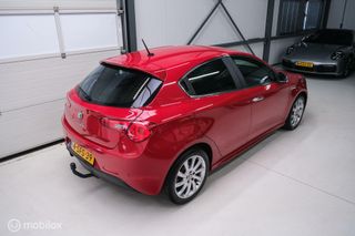 Alfa Romeo Giulietta 1.4 T Business Executive 170 pk | automaat | Leder interieur | Trekhaak | navigatie |