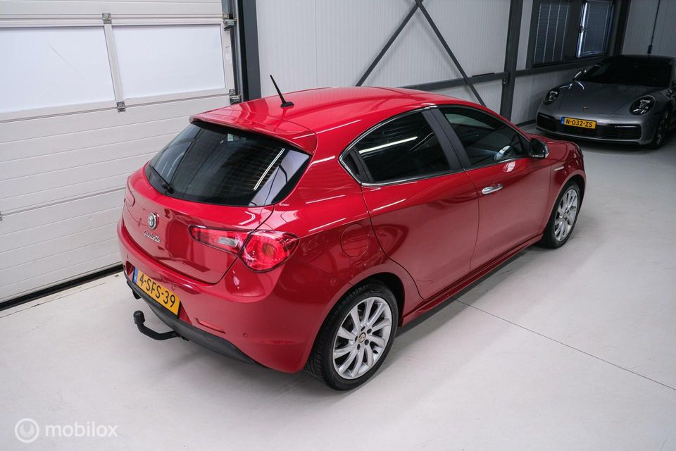 Alfa Romeo Giulietta 1.4 T Business Executive 170 pk | automaat | Leder interieur | Trekhaak | navigatie |