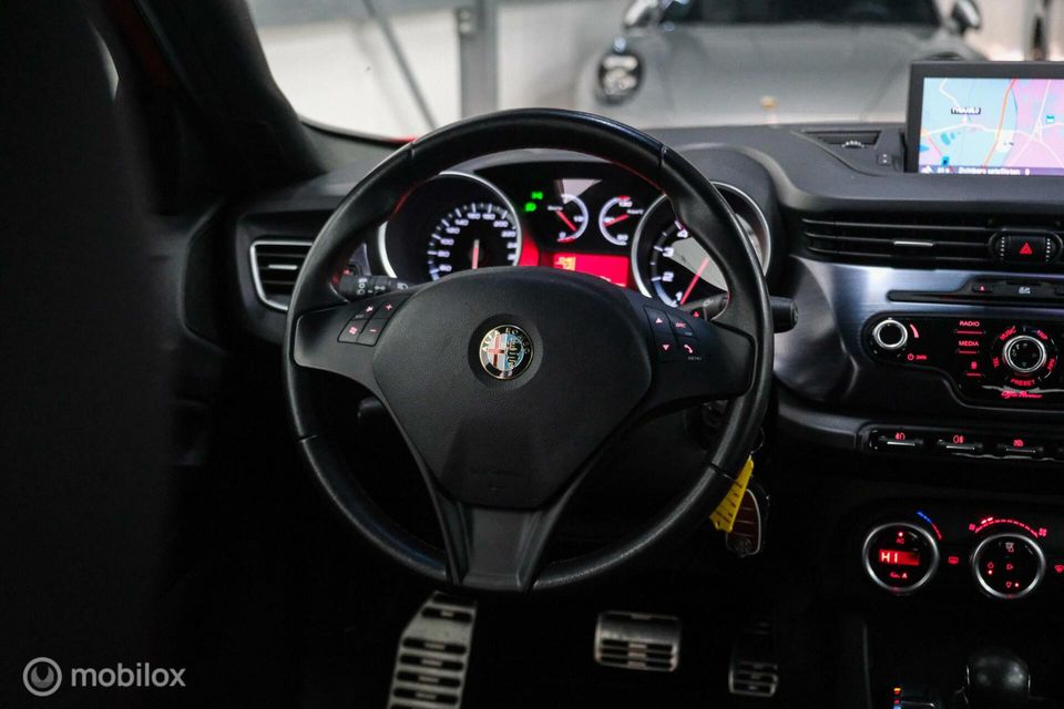 Alfa Romeo Giulietta 1.4 T Business Executive 170 pk | automaat | Leder interieur | Trekhaak | navigatie |