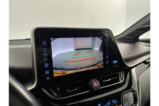 Toyota C-HR Hybrid 1.8 Executive 148PK Automaat Camera Clima Cruise Navigatie LED Stoelverwarming DAB+ 18"LMV PDC