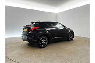 Toyota C-HR Hybrid 1.8 Executive 148PK Automaat Camera Clima Cruise Navigatie LED Stoelverwarming DAB+ 18"LMV PDC