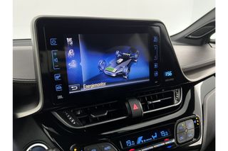 Toyota C-HR Hybrid 1.8 Executive 148PK Automaat Camera Clima Cruise Navigatie LED Stoelverwarming DAB+ 18"LMV PDC