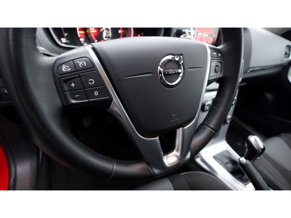 Volvo V40 2.0 D2 Nordic+ | Led | Media | PDC | Clima | Super zuinig