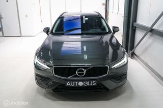 Volvo V60 2.0 D3 Momentum | stoel + stuur verwarming | trekhaak | leder | LED | Pine Grey | NL auto NAP | automaat | Dealer oh | VC | Navi