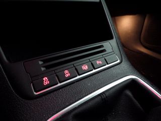 Volkswagen Tiguan 1.4 TSI Sport&Style "Origineel NL!" Trekhaak Leer 19"Velgen Stoelverwarming Bluetooth Navigatie Parkeersensoren