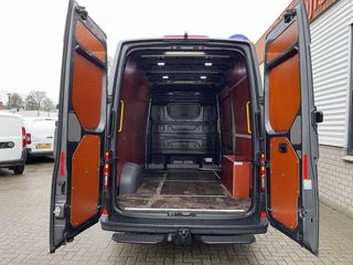 MAN TGE 35 2.0 Standaard Hoog L2H2 177pk automaat / vaste prijs rijklaar € 29.950 ex btw / lichtmetalen velgen / pdc rondom / airco / cruise / donker grijs metallic / trekhaak 3000 kg