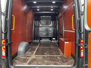 MAN TGE 35 2.0 Standaard Hoog L2H2 177pk automaat / vaste prijs rijklaar € 29.950 ex btw / lichtmetalen velgen / pdc rondom / airco / cruise / donker grijs metallic / trekhaak 3000 kg