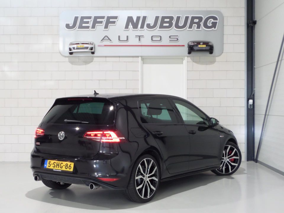 Volkswagen Golf 2.0 TSI GTI Performance "Origineel NL!" Dynaudio Xenon-LED Navigatie 19", van 3e eigenaar in UNIEK mooie staat !