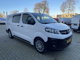 Opel Vivaro 2.0 CDTI 150pk L3H1 / DC 5 persoons / BPM vrij / vaste prijs rijklaar € 19.950 ex btw / lease vanaf € 366 / airco / cruise / stoelverwarming / pdc voor en achter !