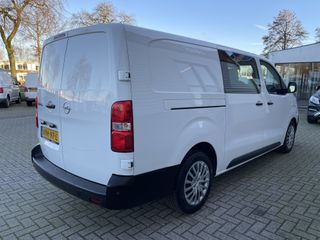 Opel Vivaro 2.0 CDTI 150pk L3H1 / DC 5 persoons / BPM vrij / vaste prijs rijklaar € 19.950 ex btw / lease vanaf € 366 / airco / cruise / stoelverwarming / pdc voor en achter !