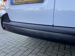 Opel Vivaro 2.0 CDTI 150pk L3H1 / DC 5 persoons / BPM vrij / vaste prijs rijklaar € 19.950 ex btw / lease vanaf € 366 / airco / cruise / stoelverwarming / pdc voor en achter !