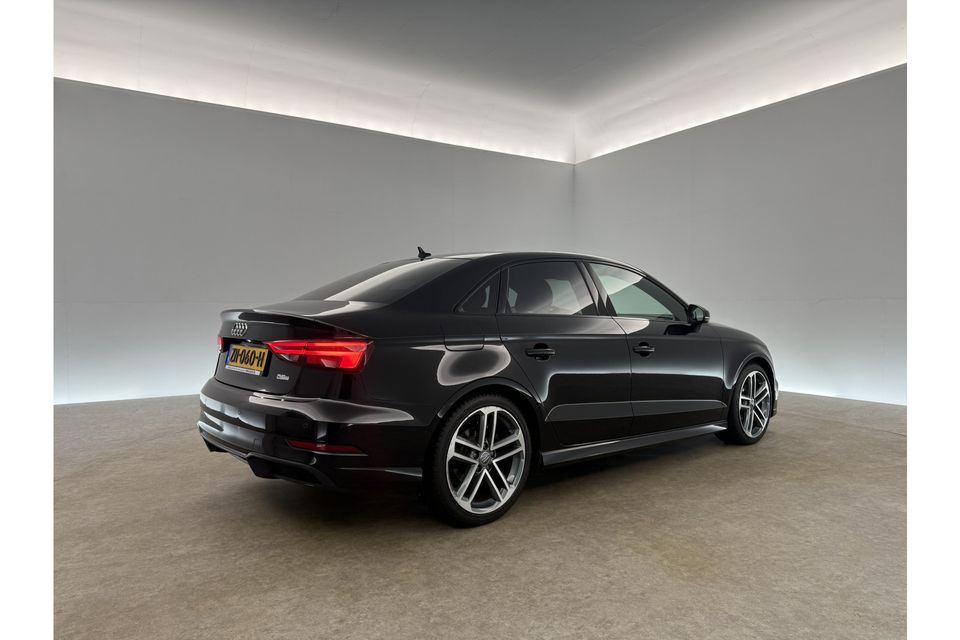 Audi A3 Limousine 30 TDI S-Line Automaat Virtual Carplay LED Navi Clima Cruise Stoelverwarming 18''LMV PDC