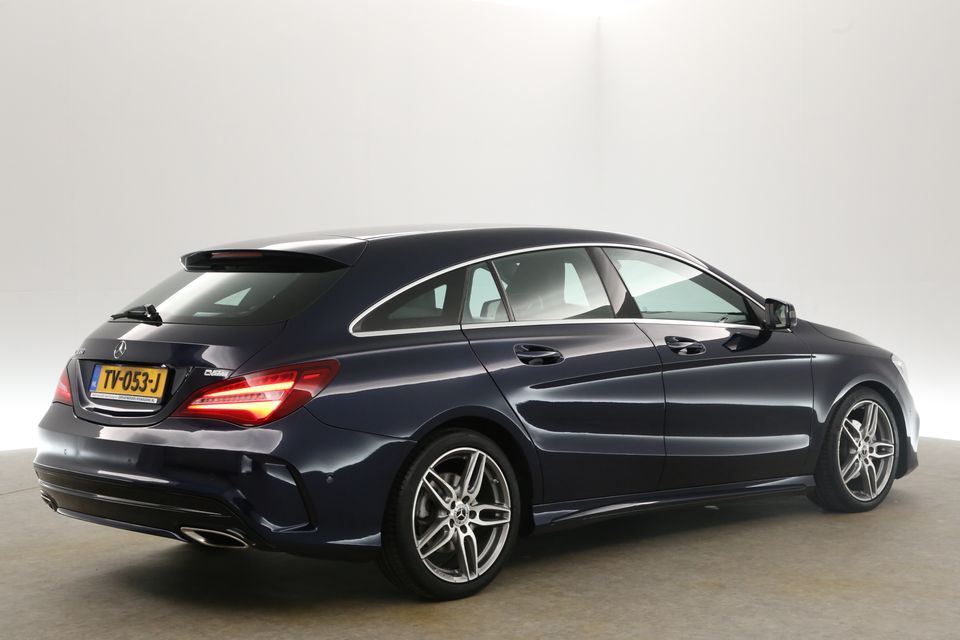 Mercedes-Benz CLA-Klasse 180 Business Solution AMG Automaat Airco Cruise Camera LED Navi PDC Stoelverwarming 18"LMV