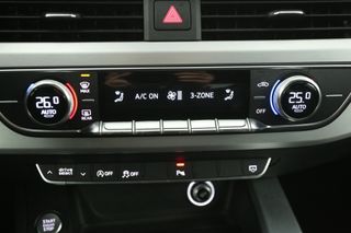 Audi A4 1.4 TFSI S-line 150PK Automaat Clima Cruise LED Navigatie Bluetooth 18"LMV Trekhaak