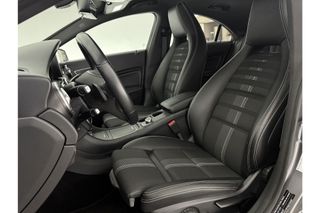 Mercedes-Benz CLA-Klasse 180 Business Solution AMG Automaat Camera LED Navi Airco Cruise Stoelverwarming Kuipstoelen 18"LMV