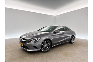 Mercedes-Benz CLA-Klasse 180 Business Solution AMG Automaat Camera LED Navi Airco Cruise Stoelverwarming Kuipstoelen 18"LMV