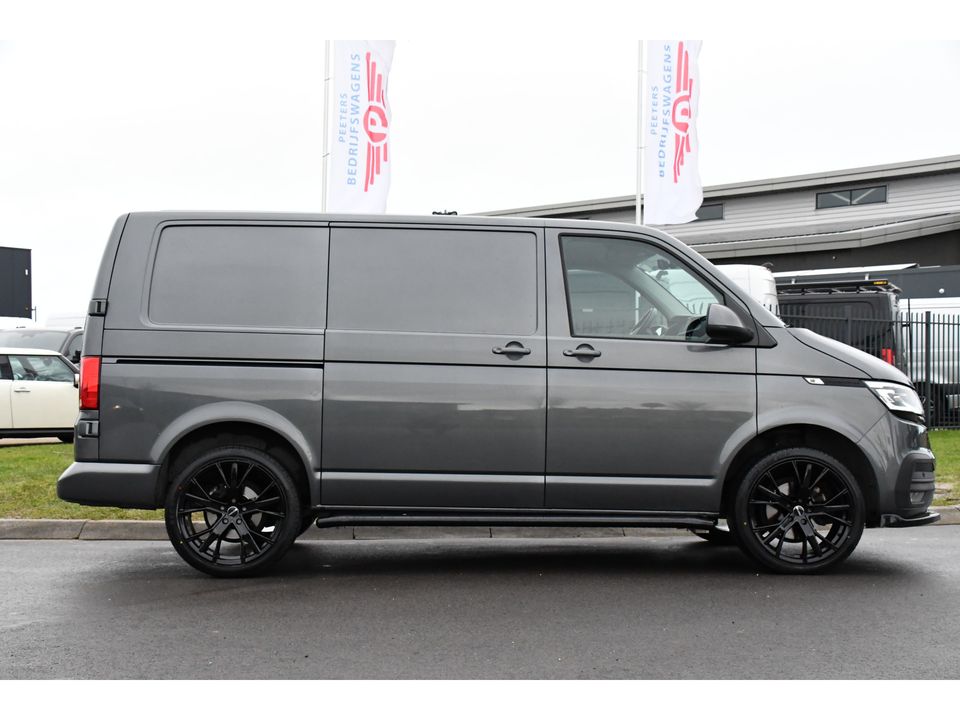 Volkswagen Transporter 2.0 TDI L1H1 PB Edition Highline Camera, Cruise, Carplay, LED, Automaat, Multimedia, Sensoren, 150PK, UNIEK!