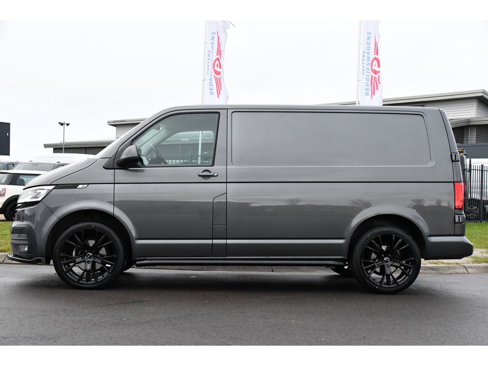 Volkswagen Transporter 2.0 TDI L1H1 PB Edition Highline Camera, Cruise, Carplay, LED, Automaat, Multimedia, Sensoren, 150PK, UNIEK!