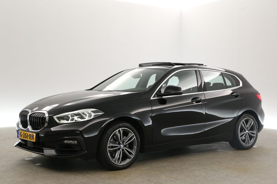 BMW 1-serie 118i Executive Edition 140PK Automaat Pano Sfeerverl. Clima Cruise LED Navi Virtual PDC 17''LMV