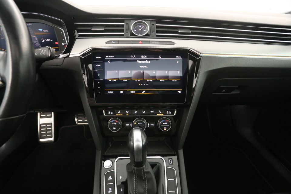 Volkswagen Arteon 2.0 TSI R-line 191PK DSG Automaat Pano LED Clima Camera Carplay Virtual Massagestoel Navi PDC Stoelverwarming Trekhaak